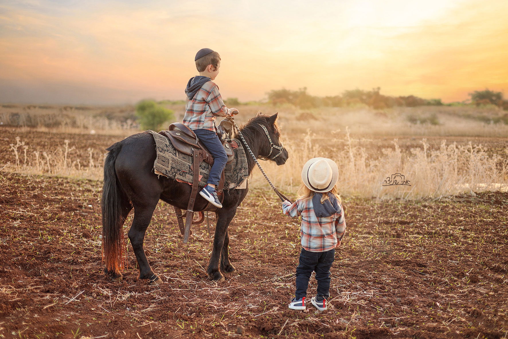 צילומי חלאקה משולבים בתמונות משפחתיות