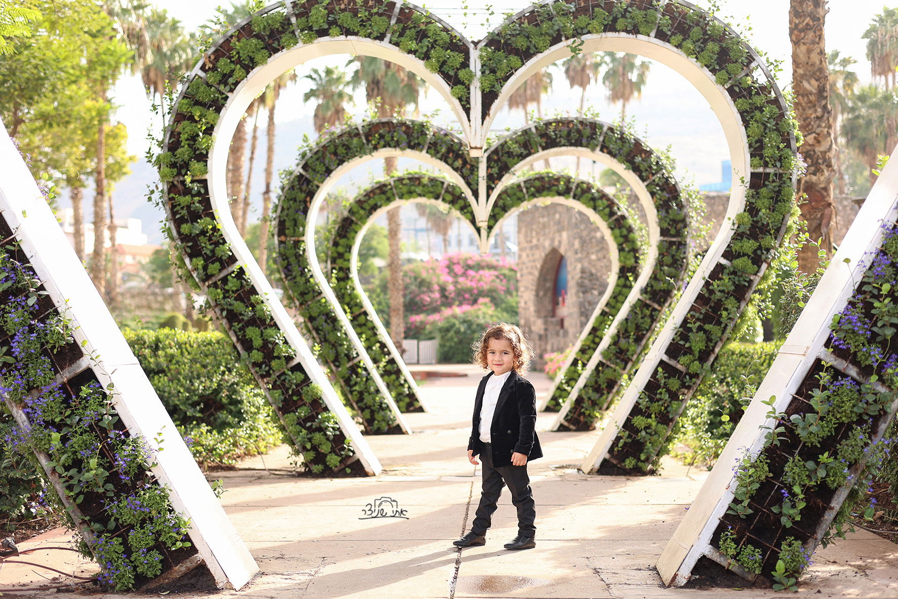 צילומי חלאקה משולבים בתמונות משפחתיות