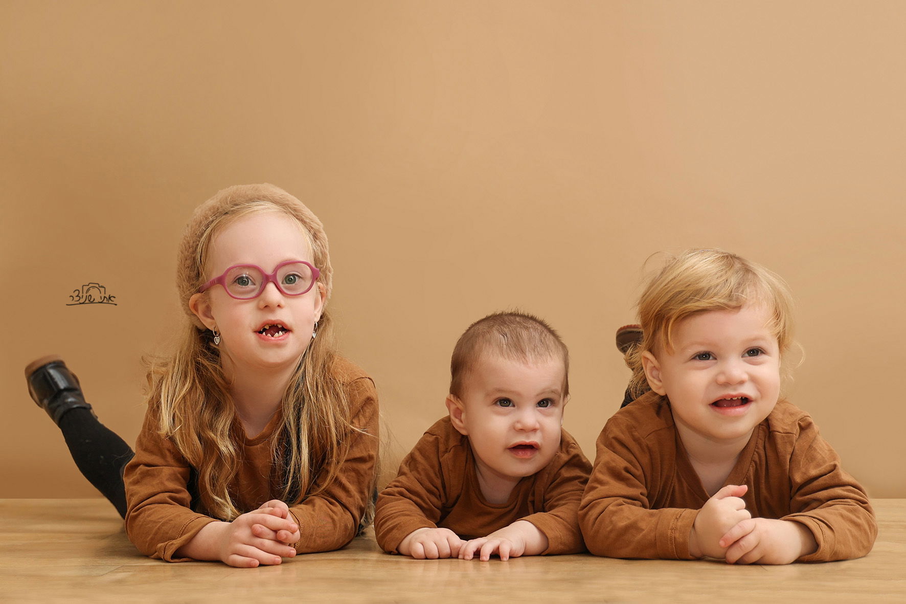 צחוק ושמחה והרבה אהבה