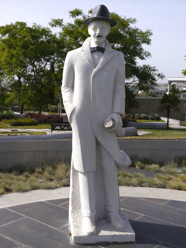 ГЕТЕРОНИМ – ФЕНОМЕН ПСЕВДОАВТОРСТВА (НА ПРИМЕРЕ ТВОРЧЕСТВА ПОРТУГАЛЬСКОГО ПОЭТА ФЕРНАНДО ПЕССОА)