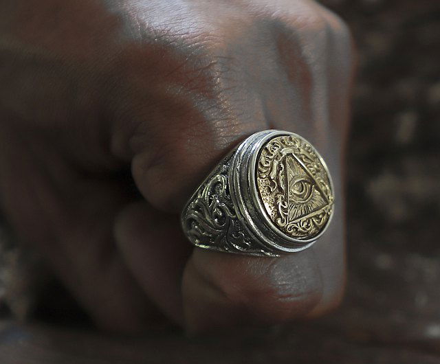 ILLUMINATI MIRACAL RING