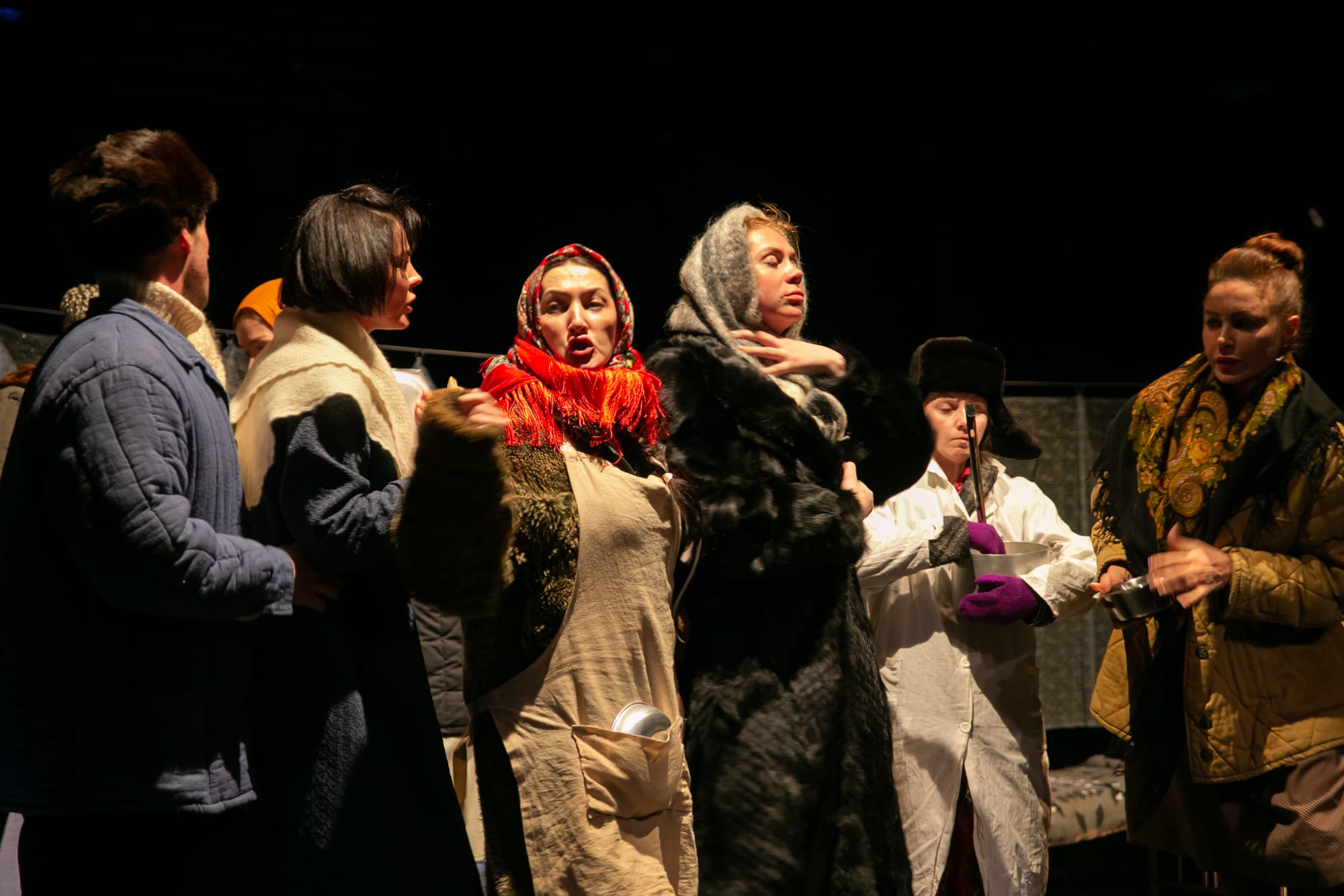 Спектакль "Девчата" по повести Д. Бедного от режиссера Анны Галиновой