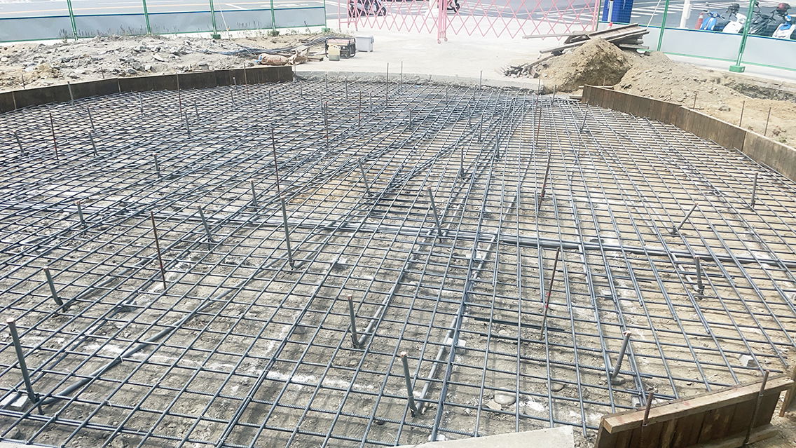 美術館車站