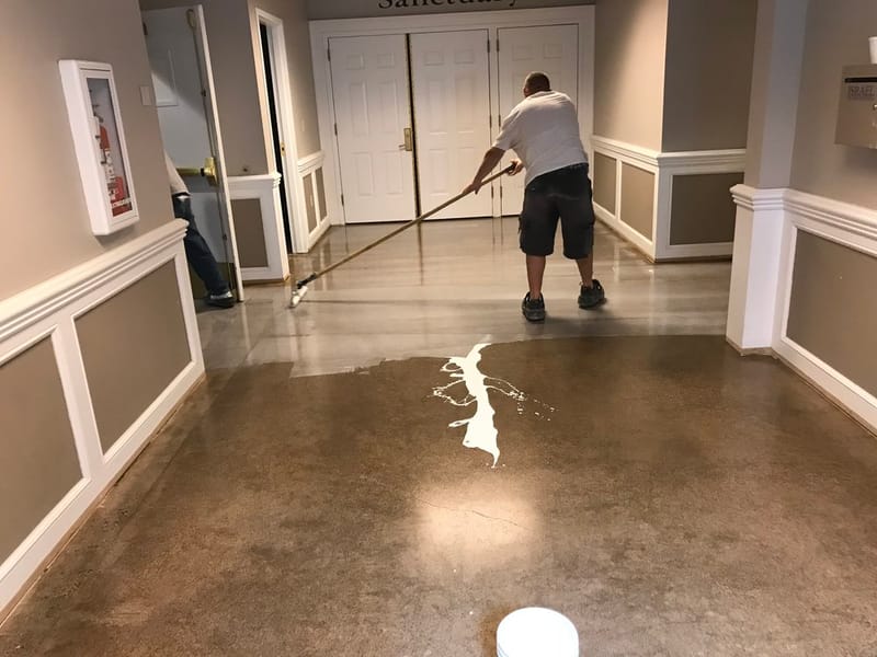 5 Best Concrete Floors Finishes That Look High-End