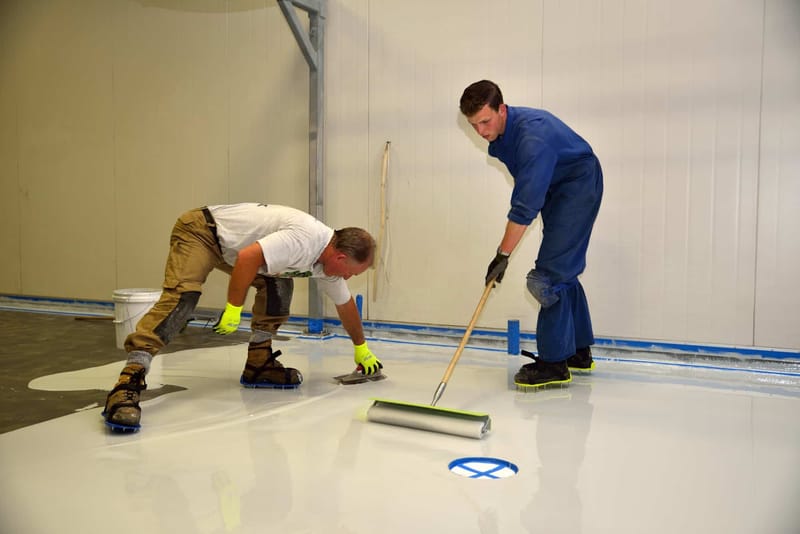 3 Ways Epoxy Floors Stop Concrete Dust