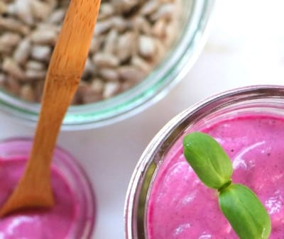 Kendermag mártogatós céklával