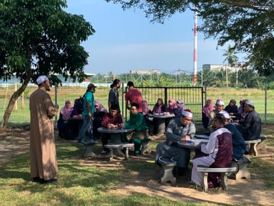 LATAR BELAKANG  image