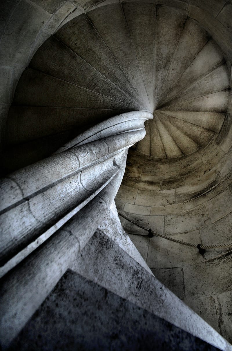 Ultra grand angle et contre plongée. Les monuments.