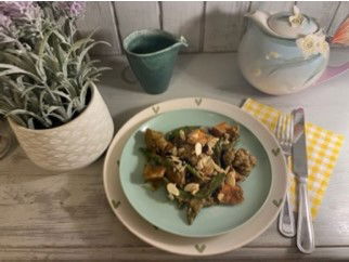 Sugar Snap Peas, Cauliflower and Almond Flake Curry