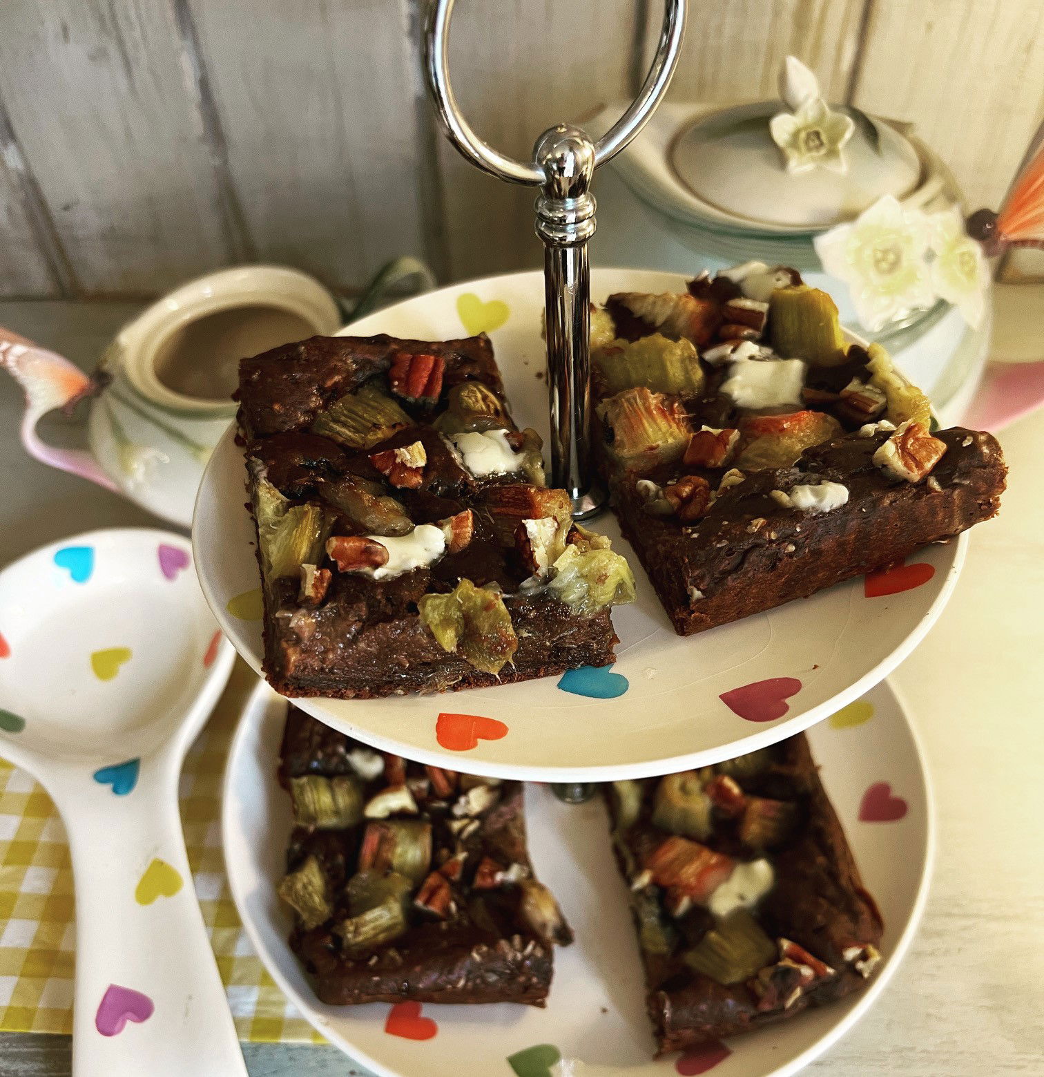 Rhubarb, Chocolate and Pecan Traybake