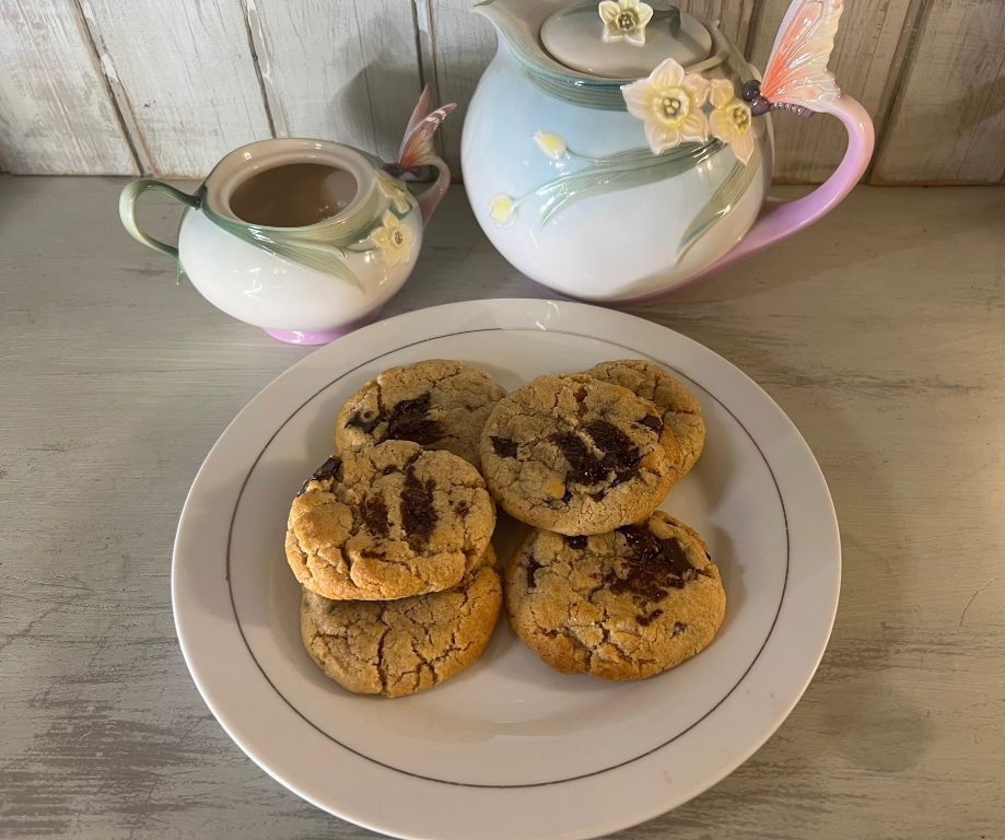 Peanut Butter and Chocolate Chip Cookies