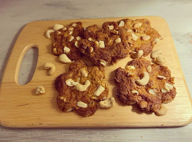 White Chocolate and Cashew Cookies