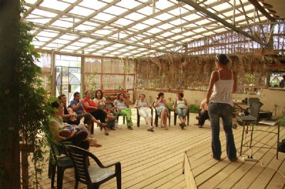 חאן - אירועים סדנאות ולינה 