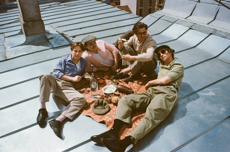 Carnival Youth nāk klajā ar latviešu kino mūzikas albumu “Naivais ku-kū”