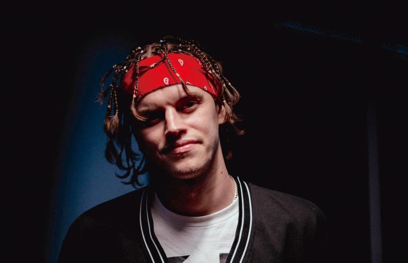 Kreisā Krasta dalībnieks Eiksho izdod debijas albumu un videoklipu "Process"