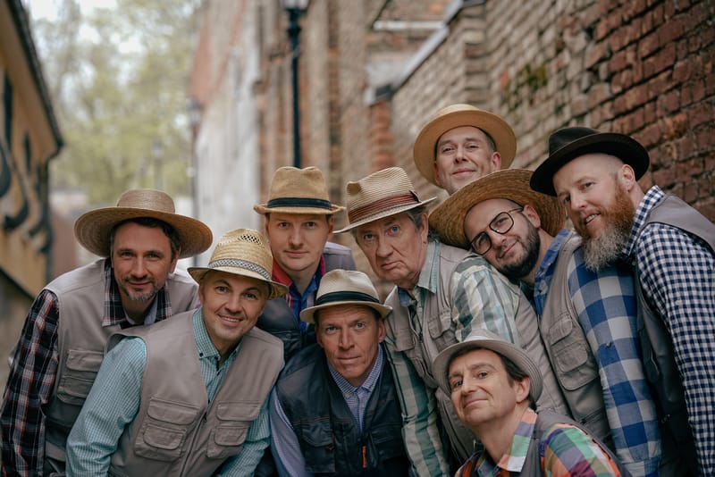 “Labvēlīgais tips” stumj... “Tukšu tačku”