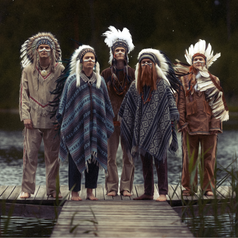 ZeBrene kopā ar “Sudden Lights” izdod “no kosmosa nokritušu” dziesmu