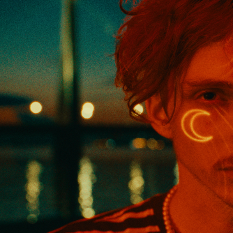 Grupa “Kautkaili” piedāvā jaunu dziesmu “Kofeīna nakts”