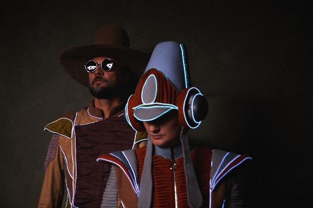 Warner mūzikas jaunumi