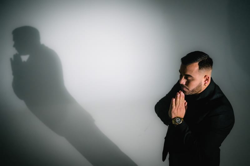 Artūrs Hatti izdod dziesmu ar īpaši spēcīgu vēstījumu “Love Vibes"