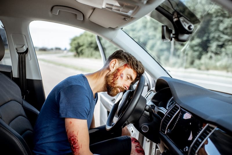 Tracing the Car Accident Injuries Symptom can Help You Going for the Better Treatment!