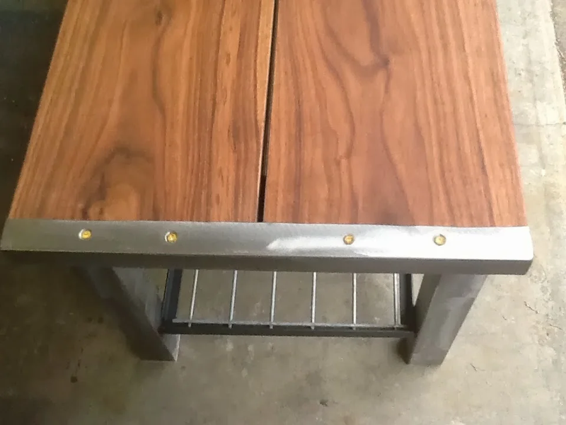 Table/Desk/Stool/Bench