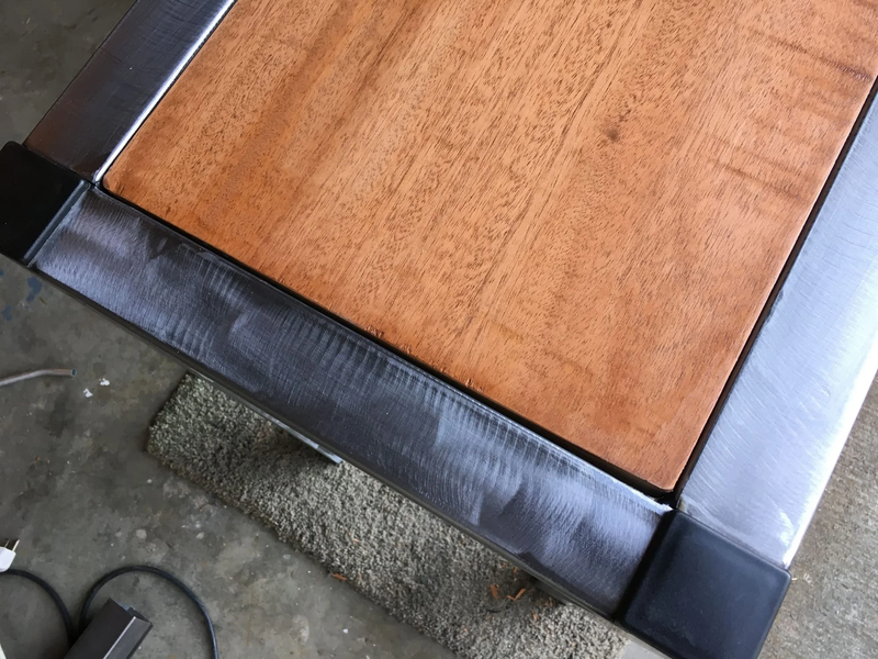 Table/Desk/Stool/Bench