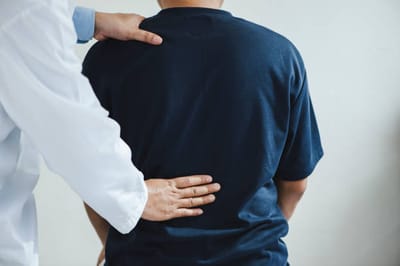 Advantages and Disadvantages of a Pain Control Clinic