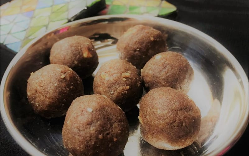 Sugar-less Finger Millet Laddu