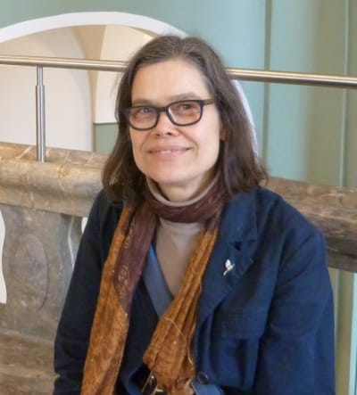 Prof. Britta Hufeisen and her students image