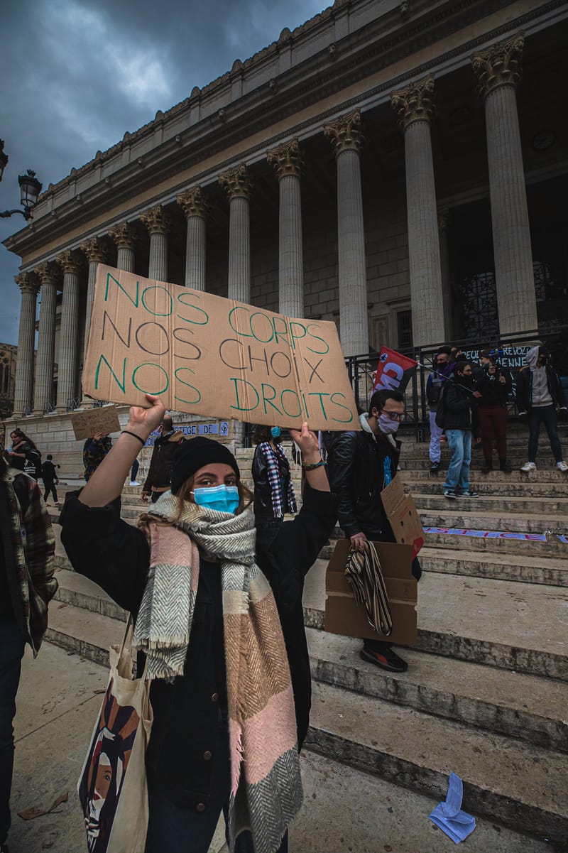 MANIFESTATION CONTRE LES VIOLENCES FAITES AUX FEMMES