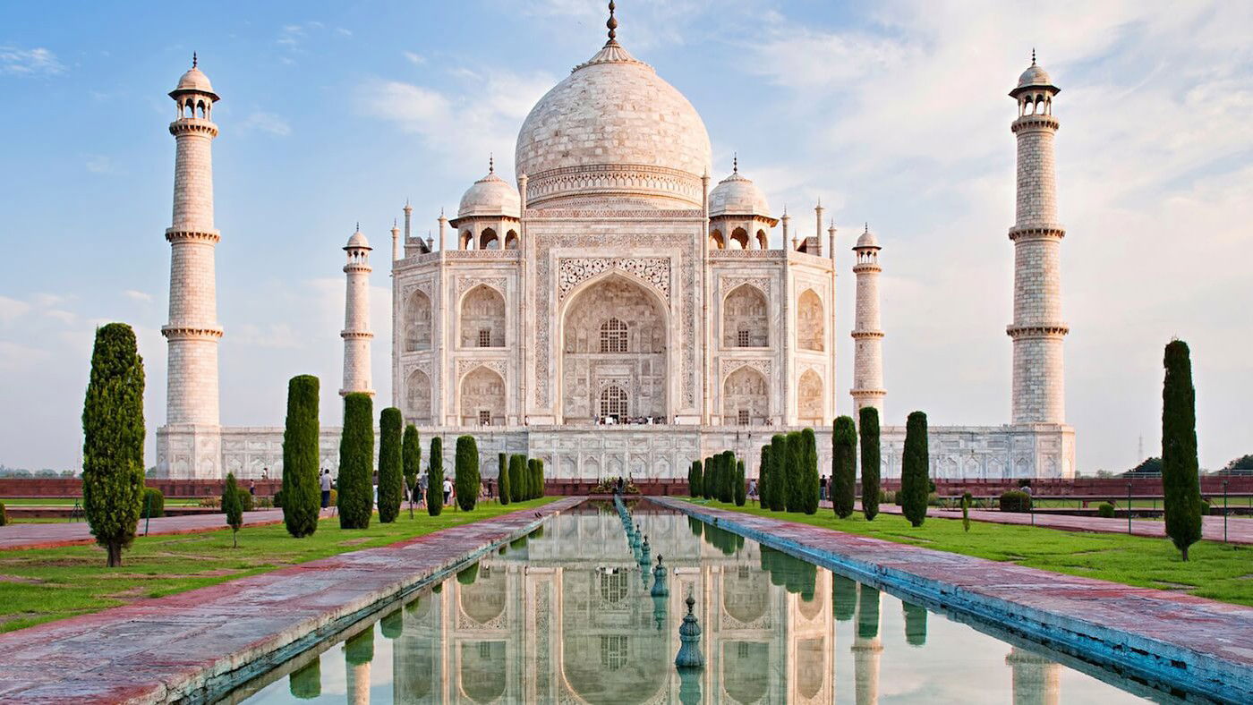 TUR NE ABU DHABI DHE INDI