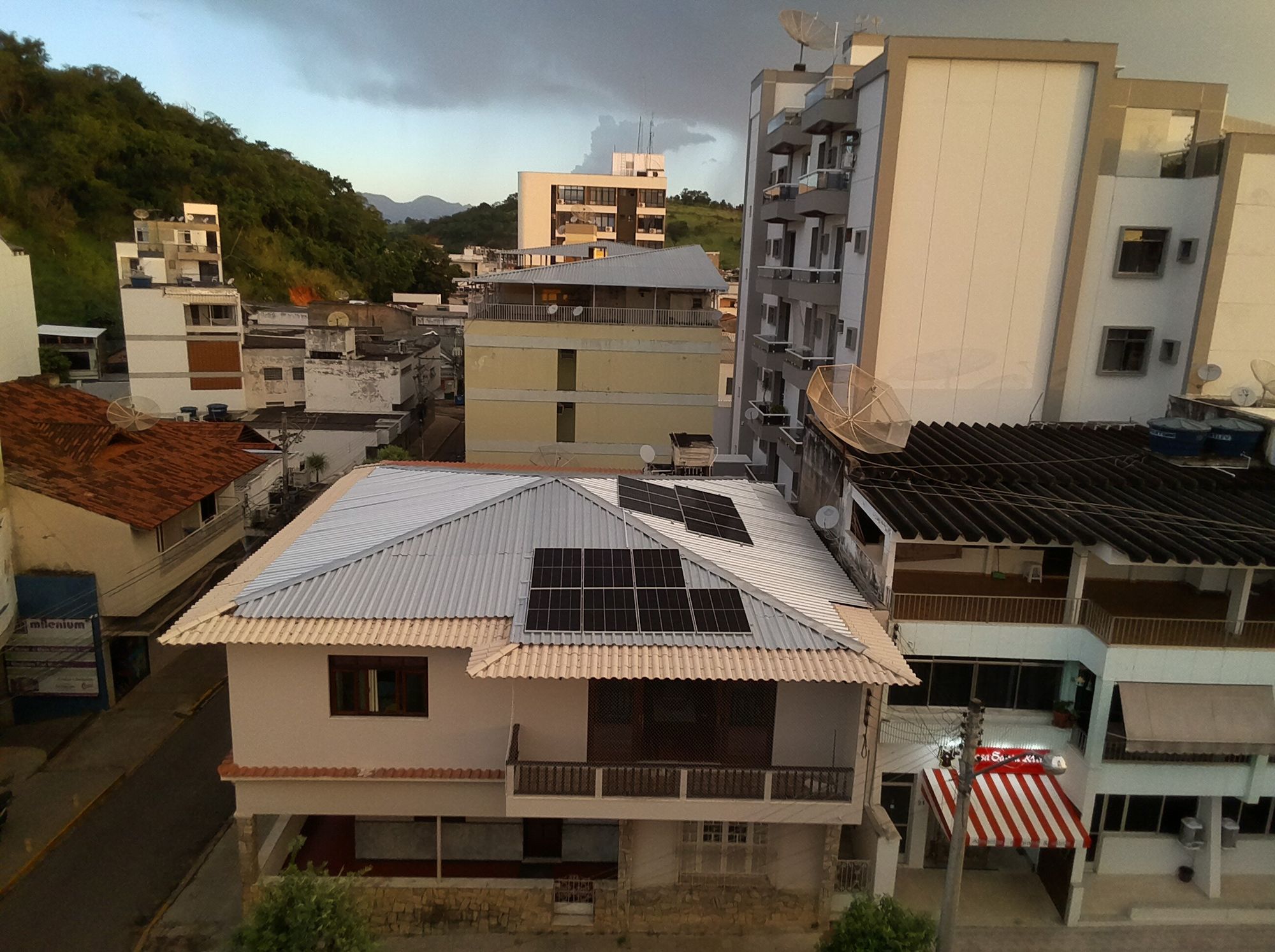 Geração média - 630 Kwh/mês 