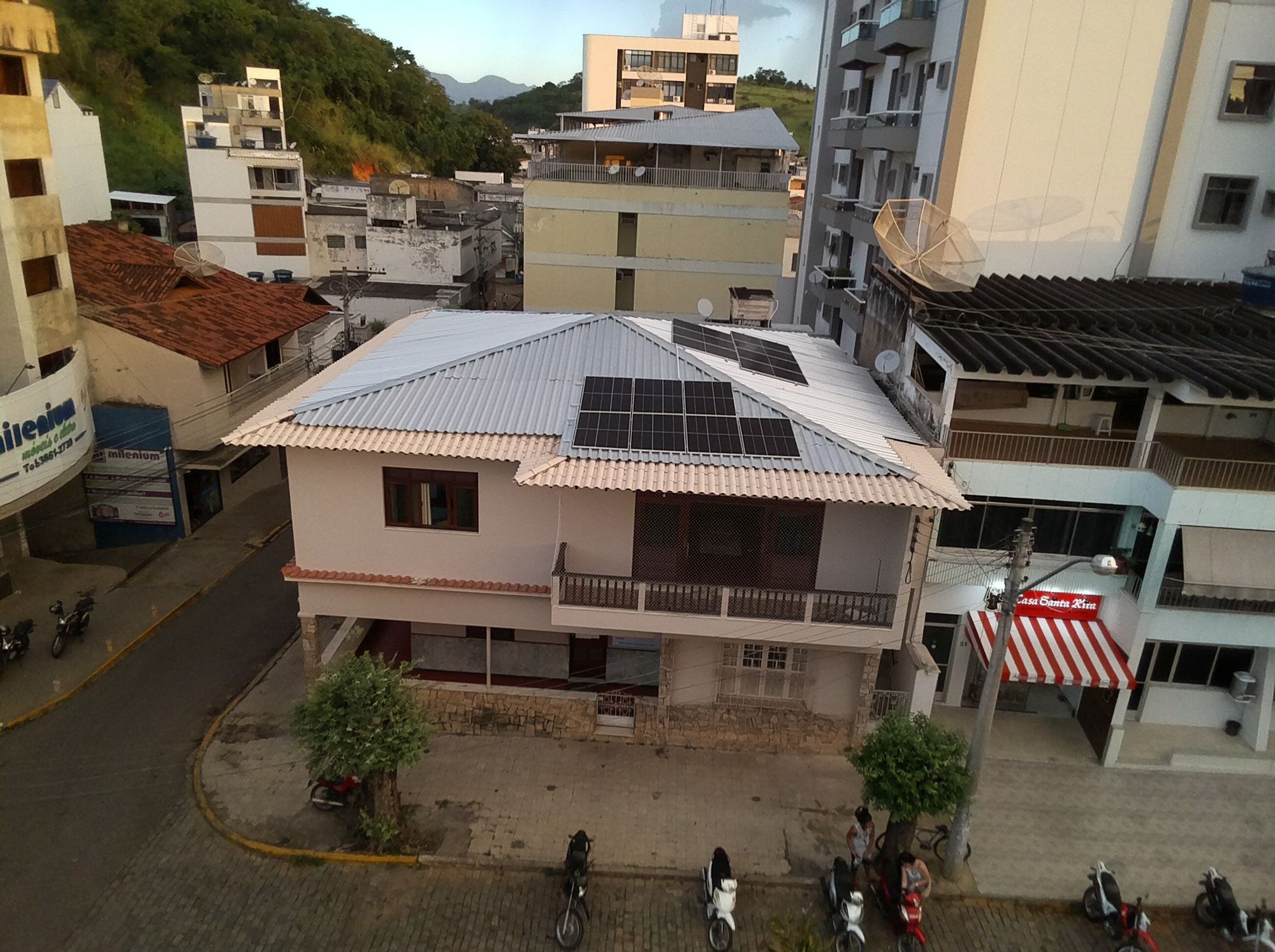 Geração média - 630 Kwh/mês 