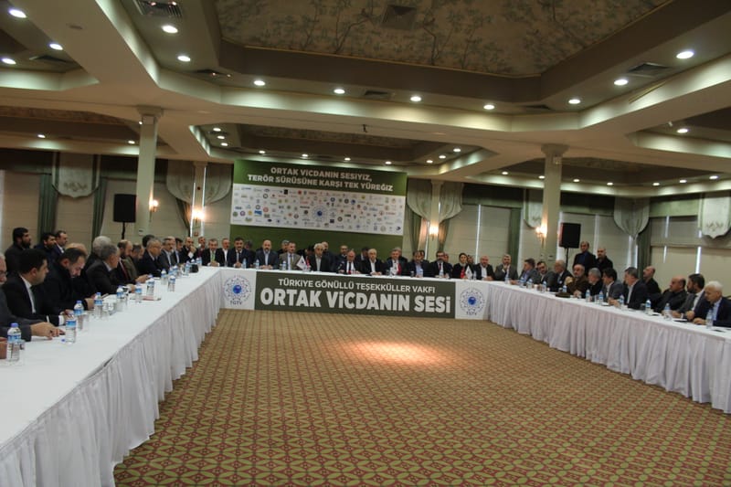 Ortak Vicdanın Sesiyiz, Terör Sürüsüne Karşı Tek Yüreğiz !