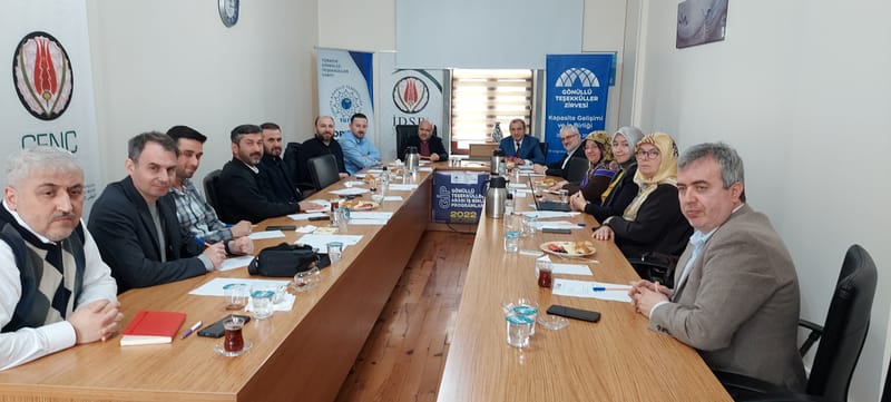 VOLUNTARY ORGANIZATIONS SHOULD SUPPORT RELIGIOUS EDUCATION WITH WORKSHOP ACTIVITIES.