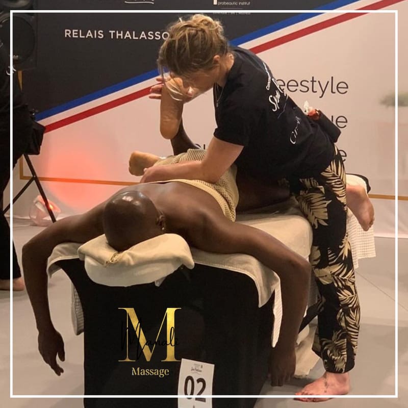 Massage Thaï à l'huile <<Nativêsen's signature Manalî massage>>. Présenté au championnat d'Europe en mai 24