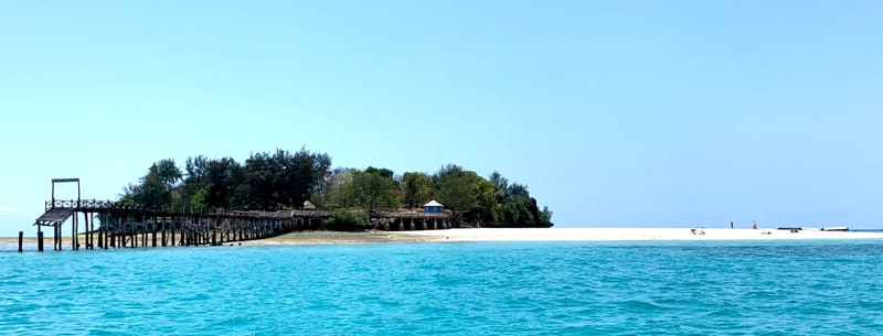 Prison island tour