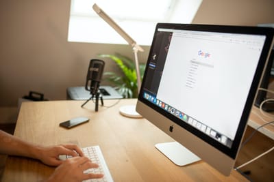 Какво значи да направите реклама чрез AdWords