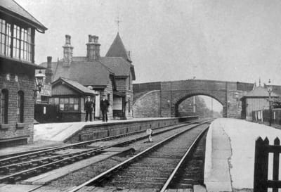 Adwick le Street &amp; Carcroft Railway Station image