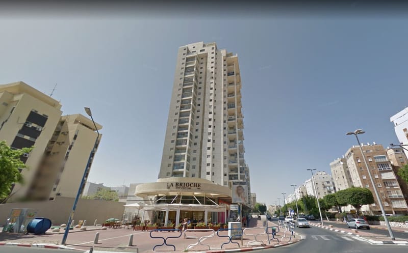 86 יח"ד מעל מרכז מסחרי