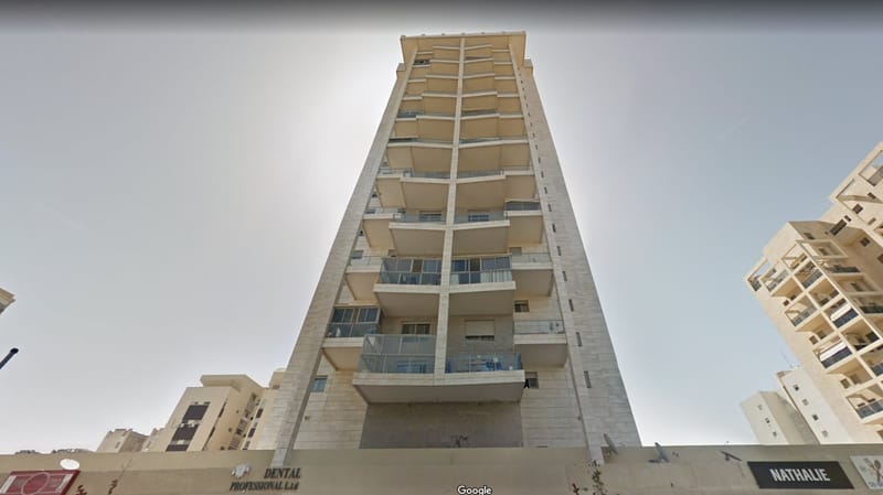 86 יח"ד מעל מרכז מסחרי