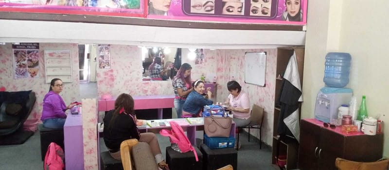 CURSO TECNICO EN SISTEMA DE UÑAS