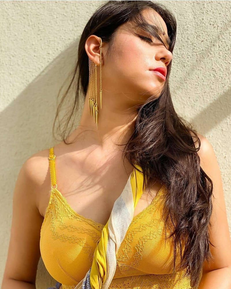 This is typical of Bengali call girls in Kolkata