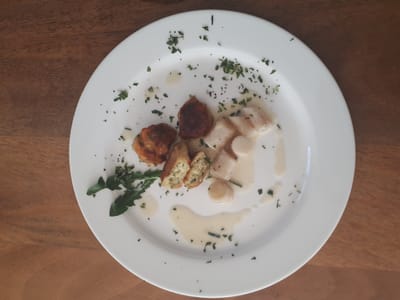 Frühlingsmenü Schwarzwurzeln mit Kartoffel-Löwenzahn Küchlein