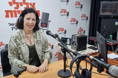 שיחה על העשיה שלי עם טלי קוניג - רדיו צלילי הקריות