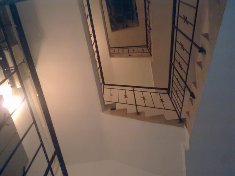 צביעת חדר מדרגות