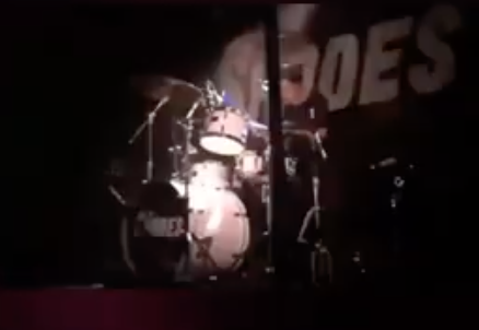 THE SHADES LIVE IN LONDON