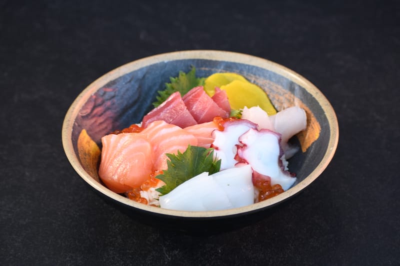 *Chef’s Choice Chirashi Bowl