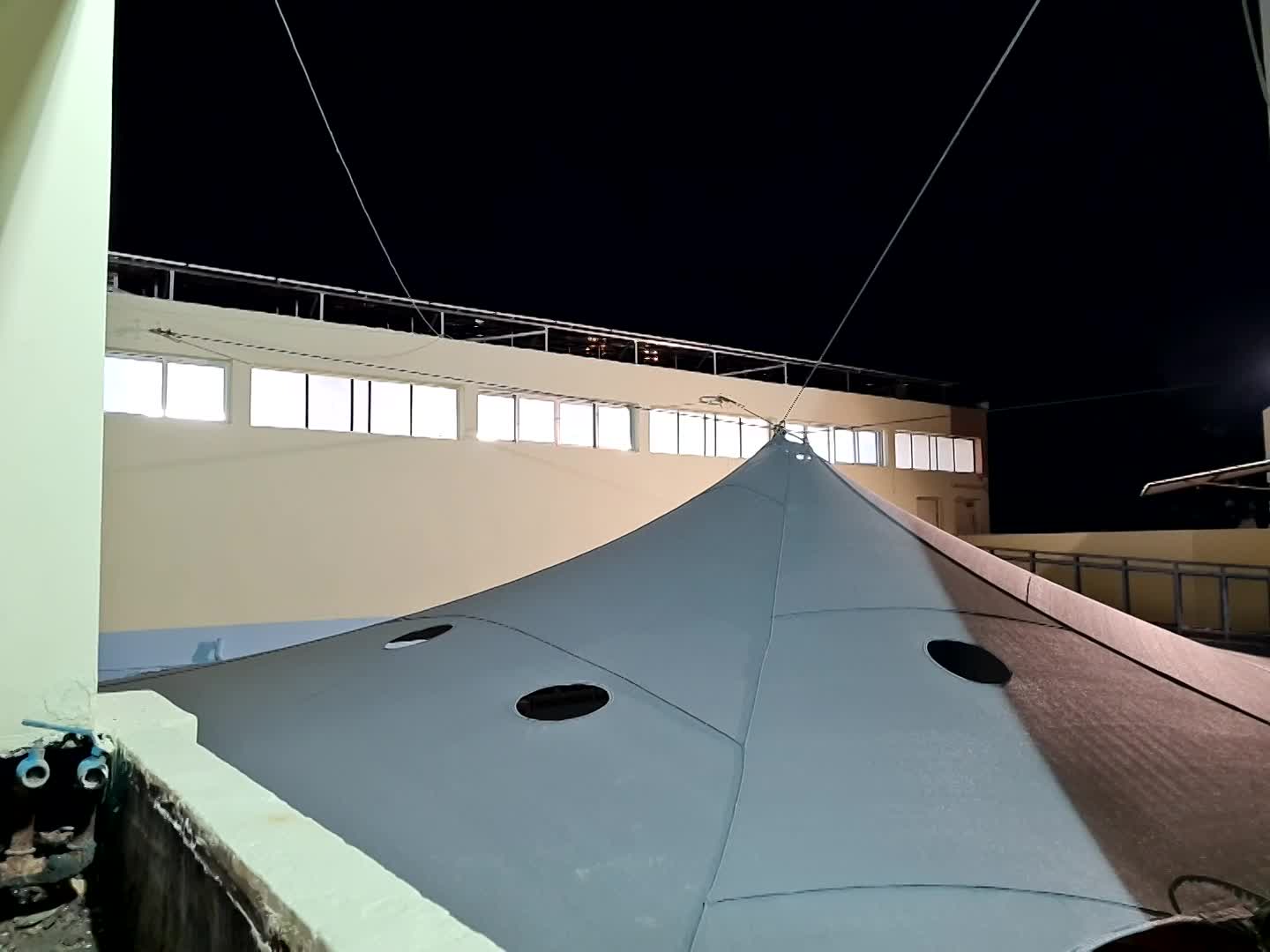 ממברנה  ללא עמוד מרכזי